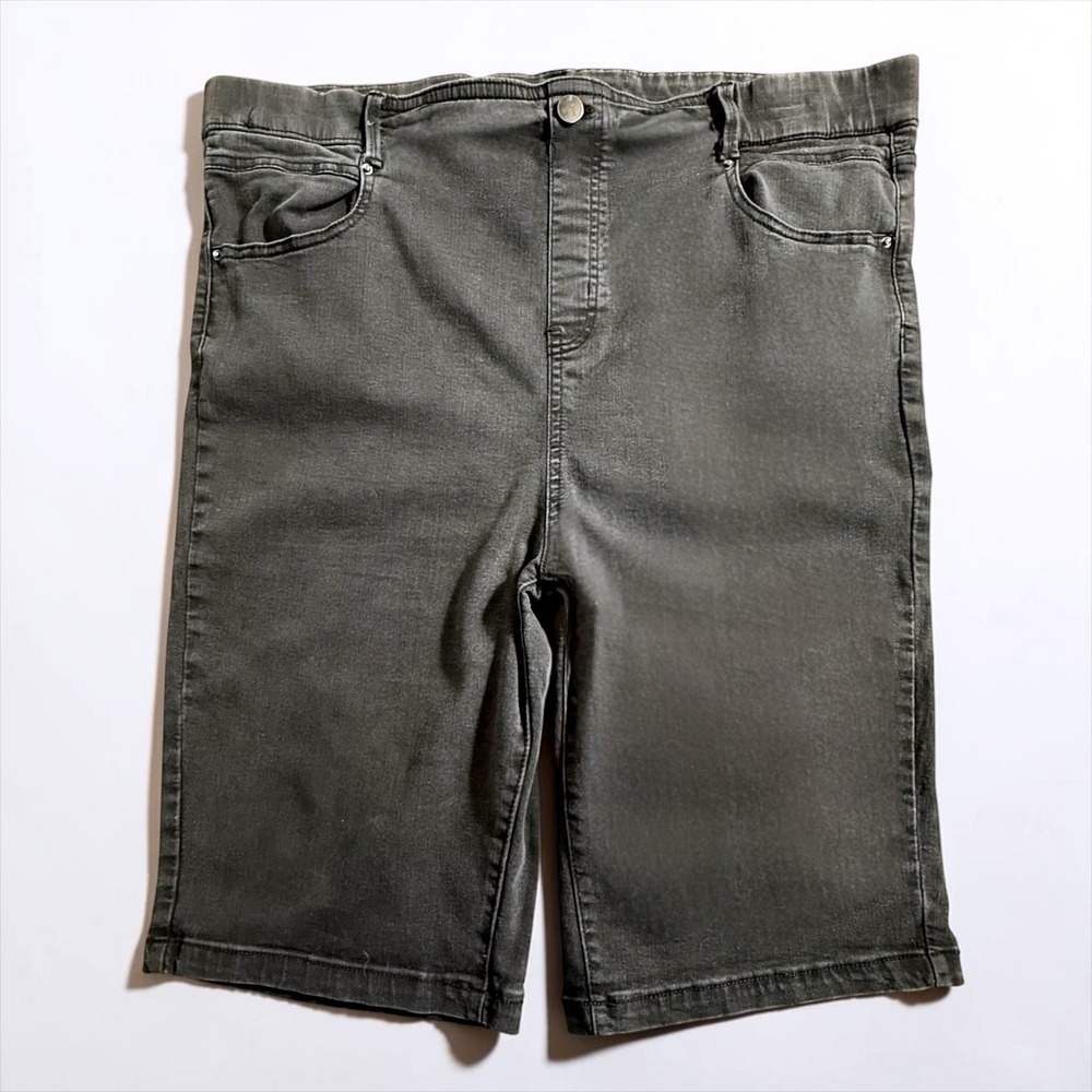 Terra & Sky 1X 16W-18W Black Bermuda Denim Shorts High Rise‎ Pull On Stretch